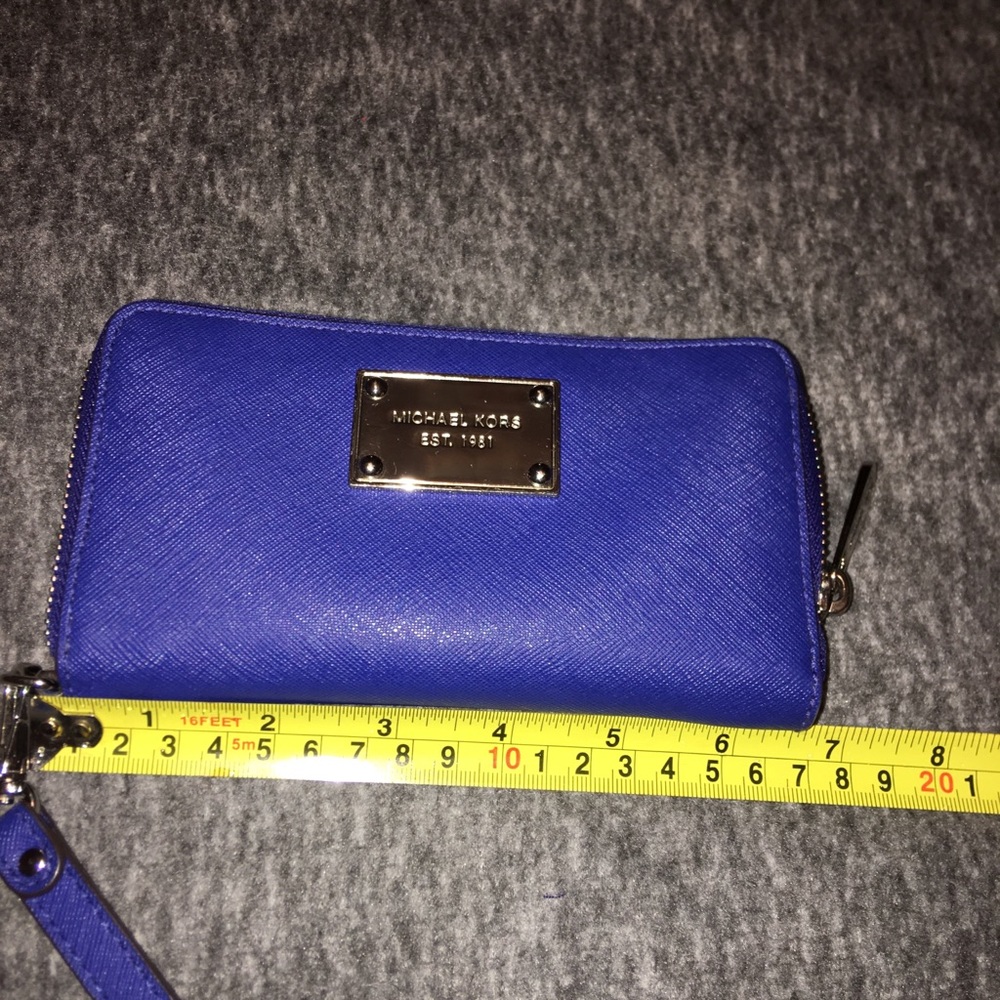 Michael Kors wristlet